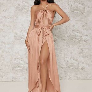 Elegant Peach Halter Maxi Dress